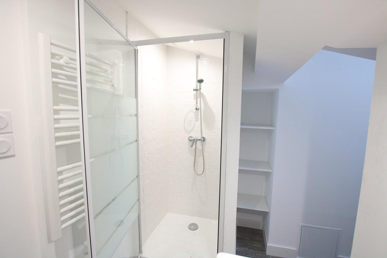 Guestready - Sunny Attic Apt Near Grand Theatre Бордо Екстериор снимка