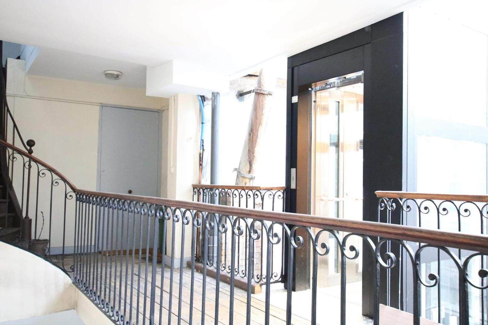 Guestready - Sunny Attic Apt Near Grand Theatre Бордо Екстериор снимка
