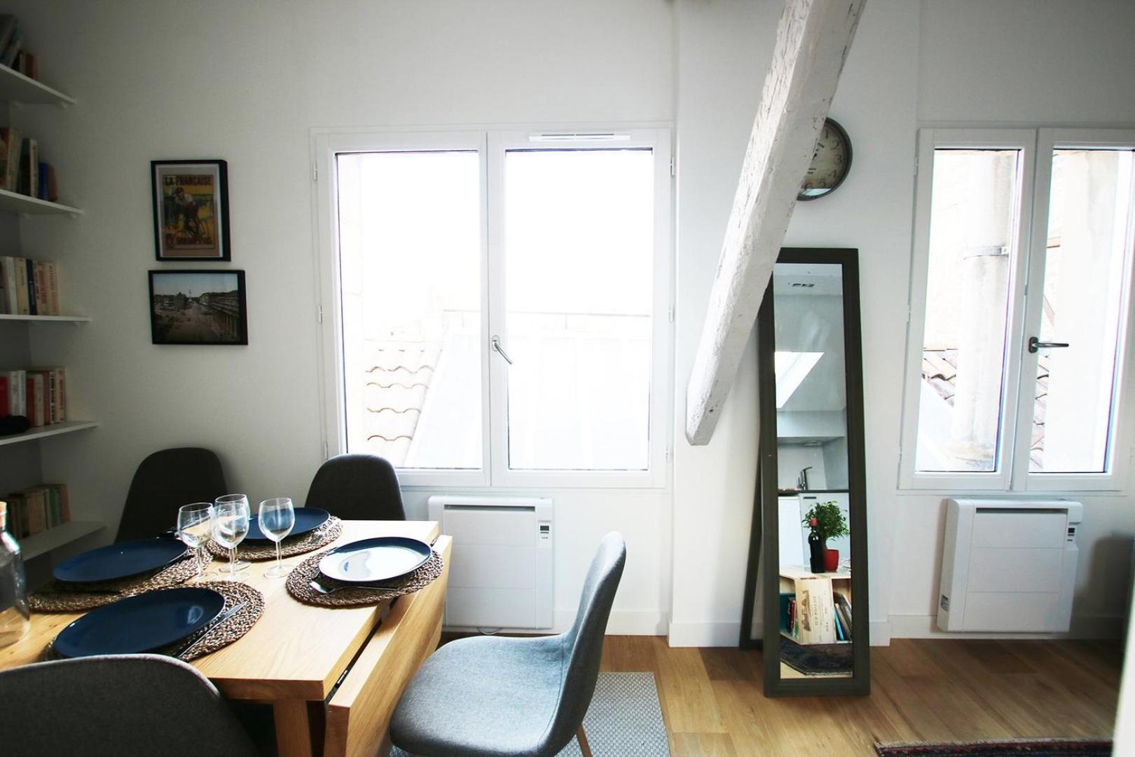 Guestready - Sunny Attic Apt Near Grand Theatre Бордо Екстериор снимка