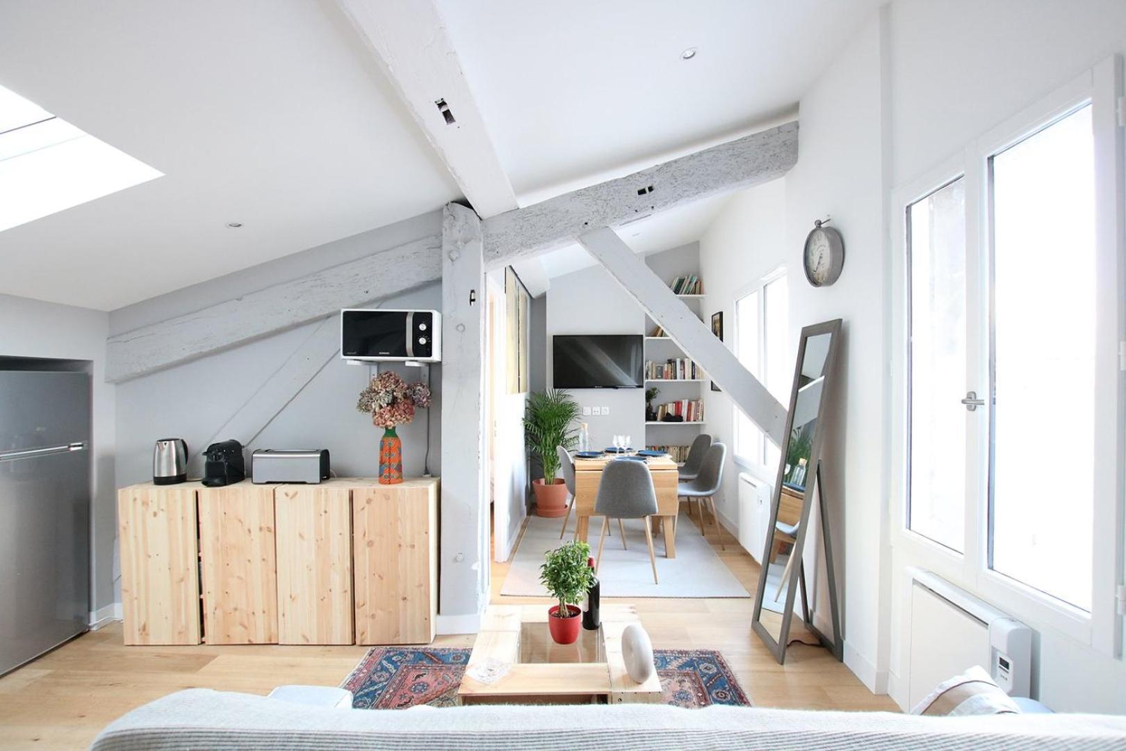 Guestready - Sunny Attic Apt Near Grand Theatre Бордо Екстериор снимка