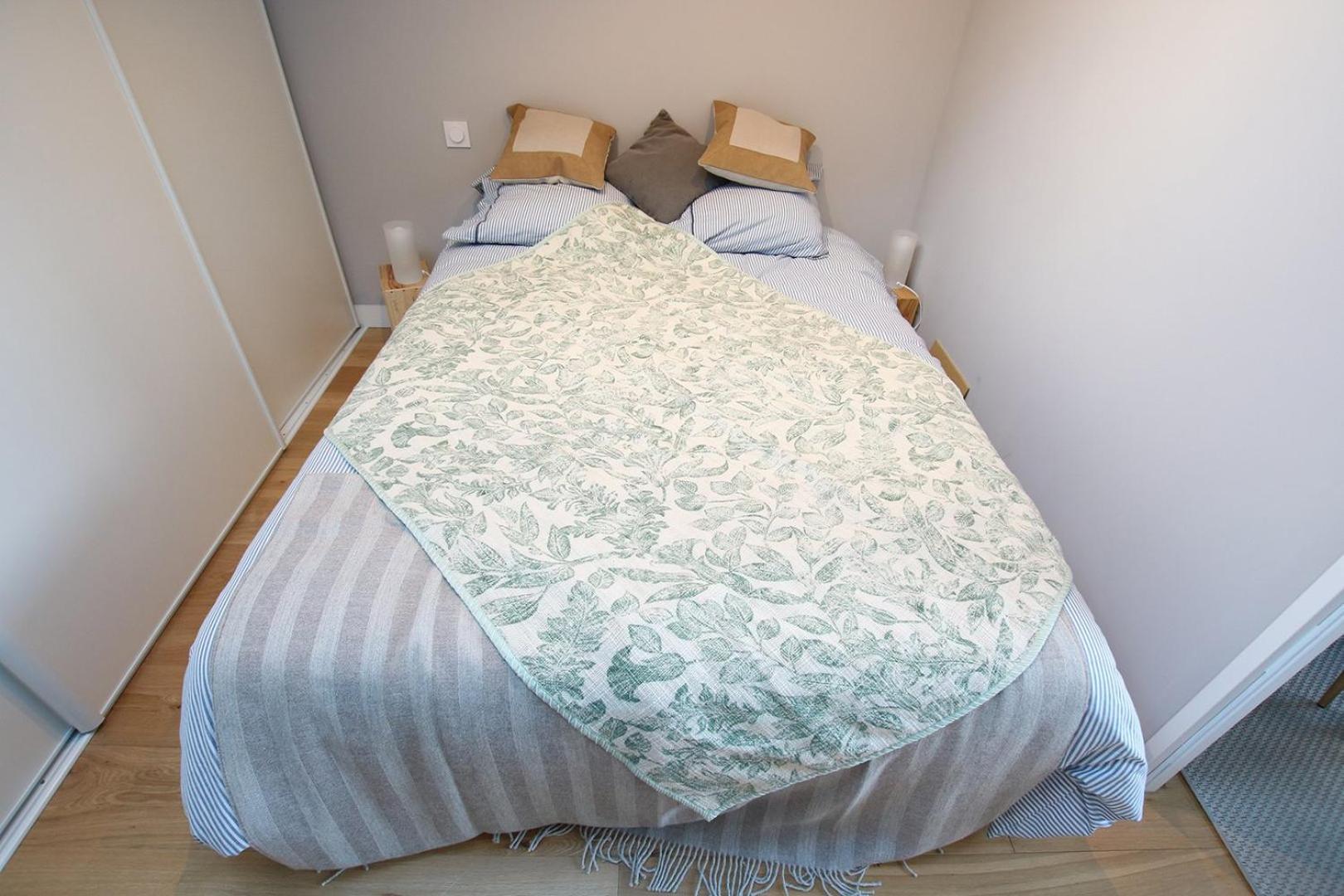 Guestready - Sunny Attic Apt Near Grand Theatre Бордо Екстериор снимка